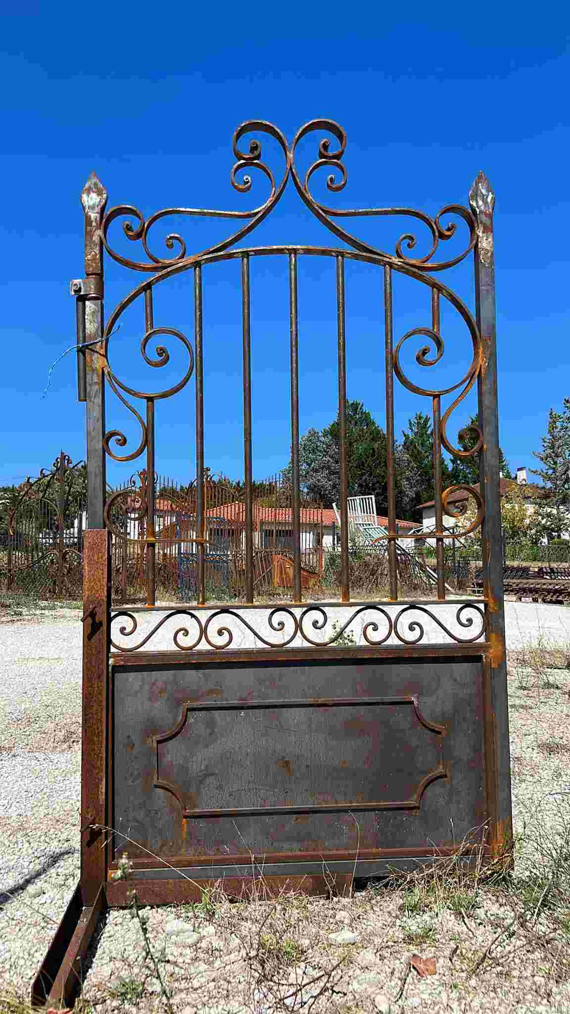 Portillon en fer forgé