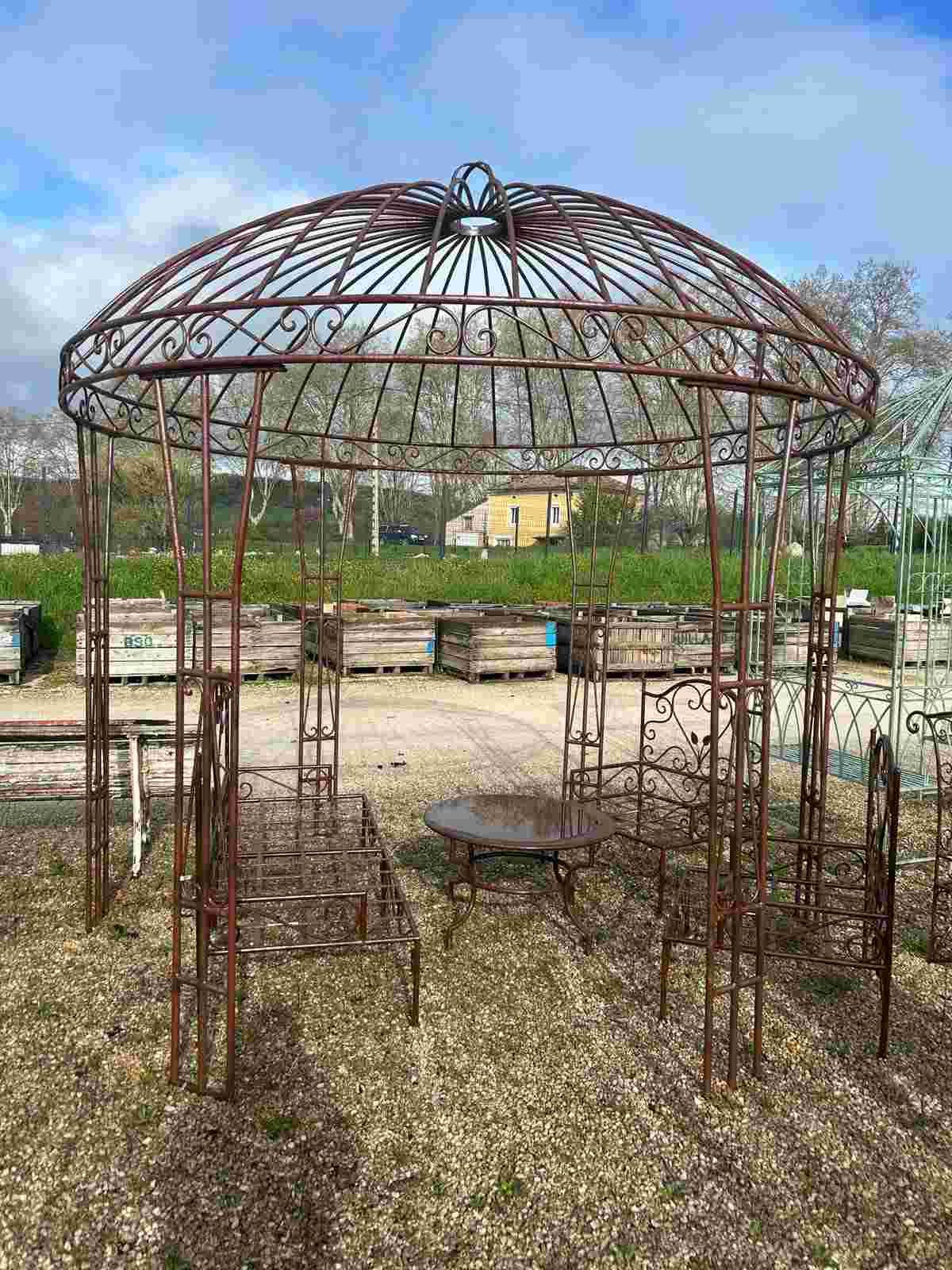 kiosque gloriette en fer forgé