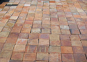 vente de terre cuite et tomette ancienne