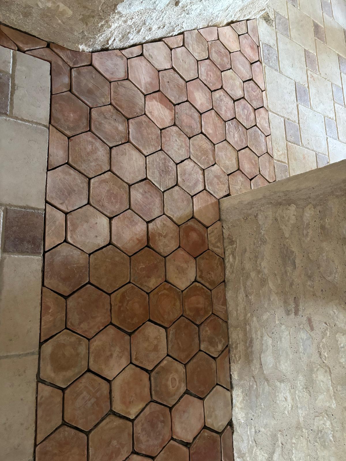 vente de terre cuite et tomette ancienne